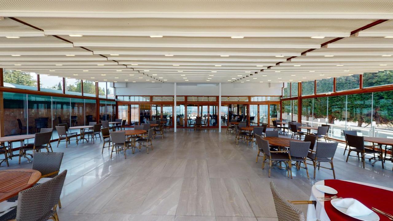 Double Royal Hotel Kocaeli Buitenkant foto