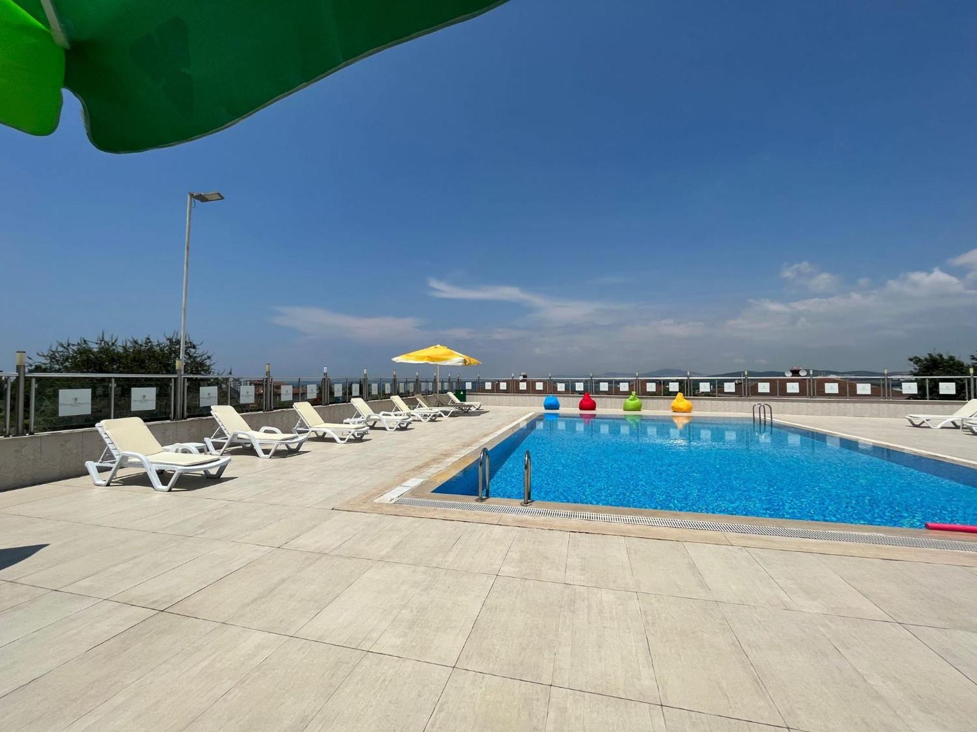 Double Royal Hotel Kocaeli Buitenkant foto